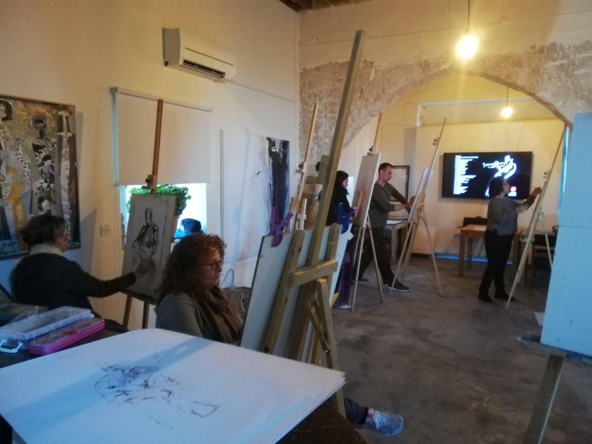 Cornaro Fine Arts Center Apartment Limassol Luaran gambar