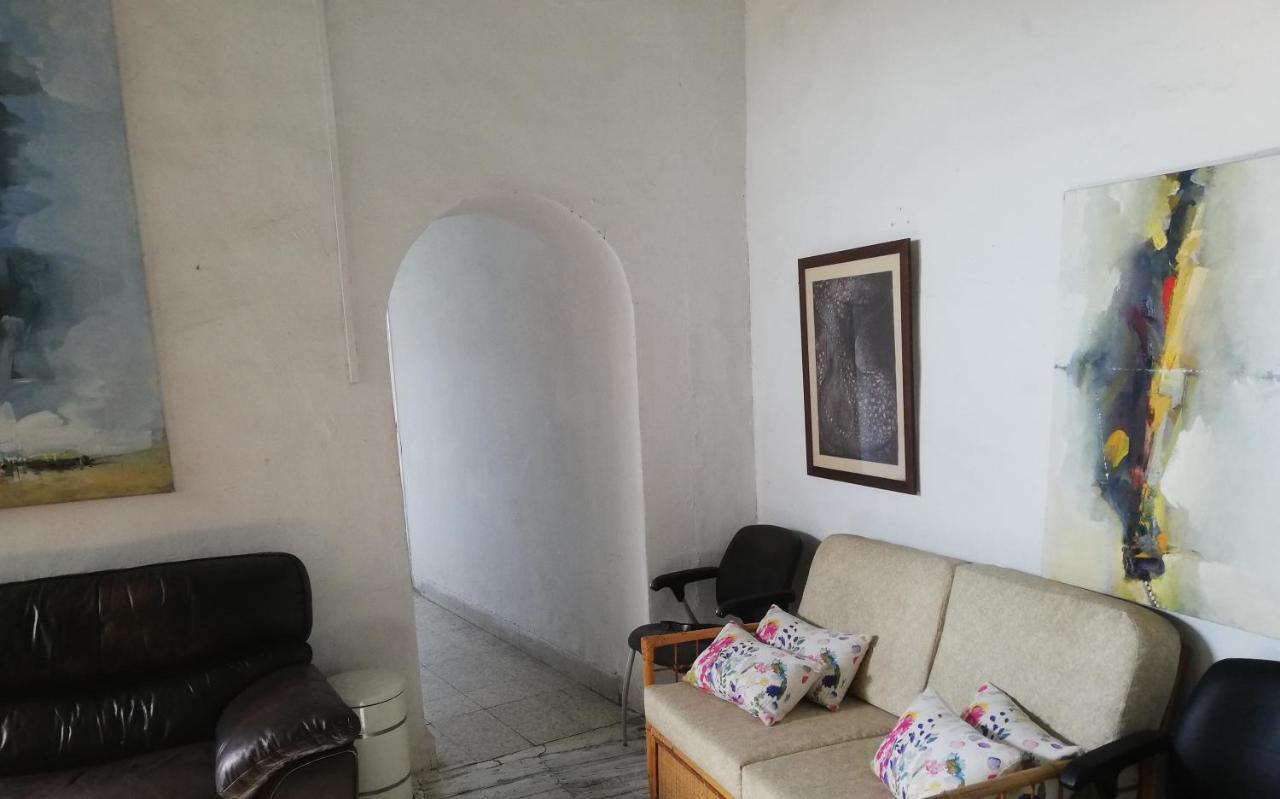 Cornaro Fine Arts Center Apartment Limassol Luaran gambar